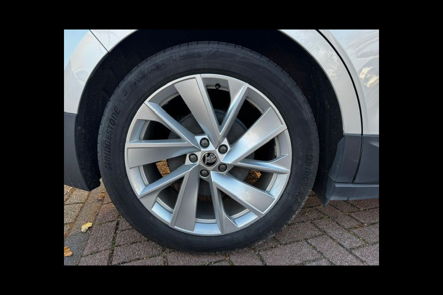 Škoda ENYAQ iV 60 1e Eigenaar SOH 91,6% Airco/ECC,Navigatie,Camera BTW Auto