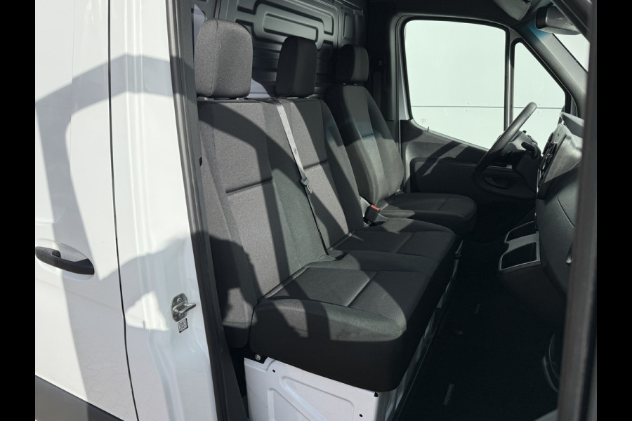 Mercedes-Benz Sprinter 312 55kWh L2H2 Elektrisch 168km WLTP 92.9% (SOH) 80KW Snelladen Climate Control Stoelverwarming Camera Laadkabel