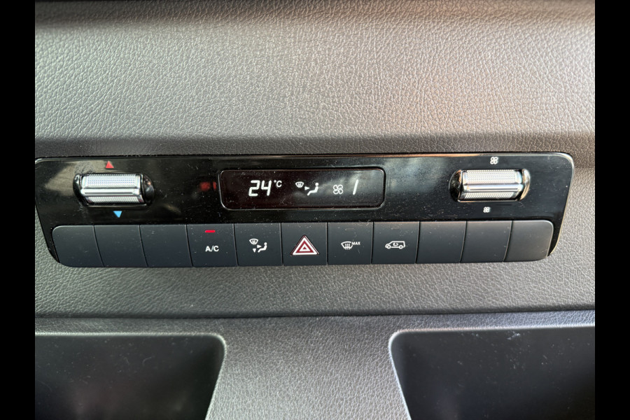 Mercedes-Benz Sprinter 312 55kWh L2H2 Elektrisch 168km WLTP 92.9% (SOH) 80KW Snelladen Climate Control Stoelverwarming Camera Laadkabel