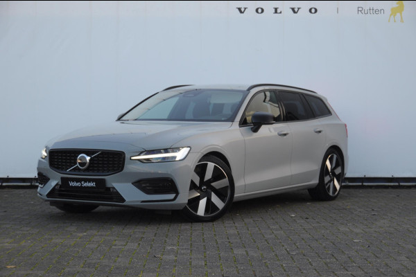 Volvo V60 B3 177PK Automaat Essential Edition / Adaptieve cruise control / Stoel en stuurwielverwarming / Trekhaak / Google systeem / achterbank verwarmd / 19” velgen