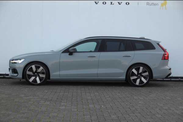 Volvo V60 B3 177PK Automaat Essential Edition / Adaptieve cruise control / Stoel en stuurwielverwarming / Trekhaak / Google systeem / achterbank verwarmd / 19” velgen