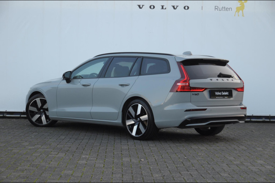 Volvo V60 B3 177PK Automaat Essential Edition / Adaptieve cruise control / Stoel en stuurwielverwarming / Trekhaak / Google systeem / achterbank verwarmd / 19” velgen