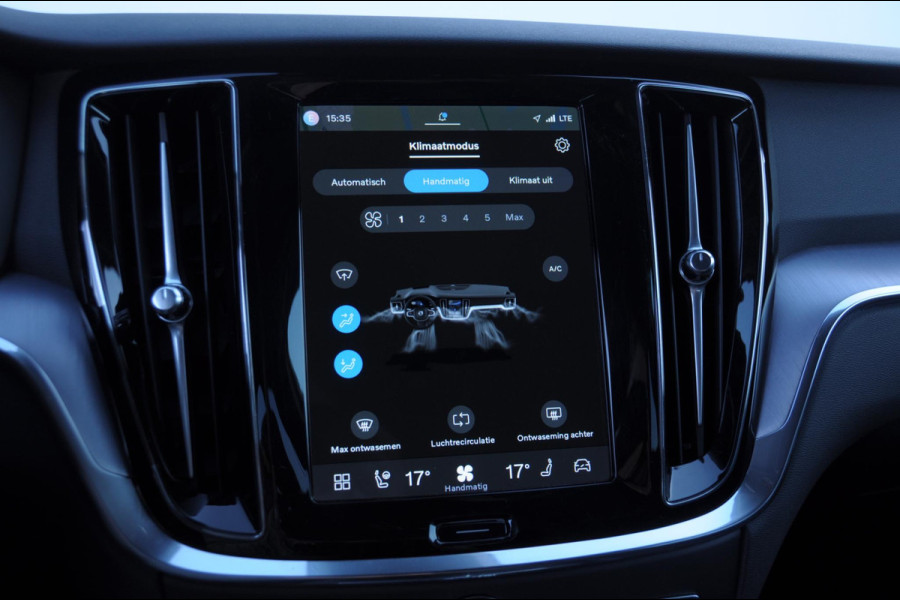 Volvo V60 B3 177PK Automaat Essential Edition / Adaptieve cruise control / Stoel en stuurwielverwarming / Trekhaak / Google systeem / achterbank verwarmd / 19” velgen