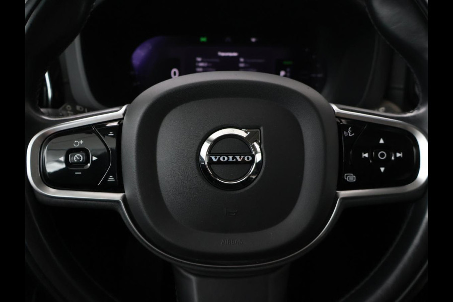 Volvo XC60 2.0 T8 Plug-in hybrid AWD Inscription | SOH 96,5% | Panoramadak | Trekhaak | Leder | Memory | Adaptive cruise | Harman/Kardon | Stuur/stoelverwarming | 360 camera | Carplay