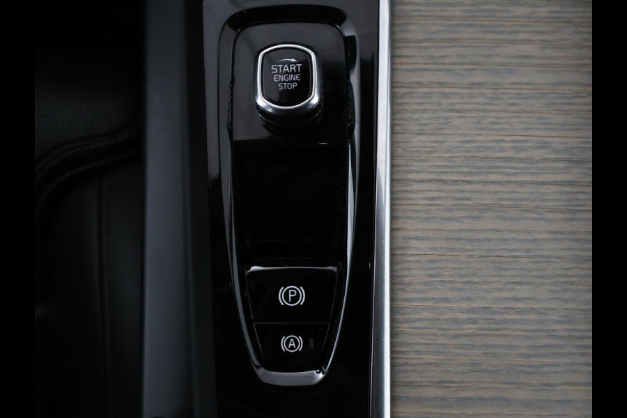 Volvo XC60 2.0 T8 Plug-in hybrid AWD Inscription | SOH 96,5% | Panoramadak | Trekhaak | Leder | Memory | Adaptive cruise | Harman/Kardon | Stuur/stoelverwarming | 360 camera | Carplay