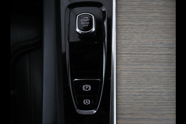 Volvo XC60 2.0 T8 Plug-in hybrid AWD Inscription | SOH 96,5% | Panoramadak | Trekhaak | Leder | Memory | Adaptive cruise | Harman/Kardon | Stuur/stoelverwarming | 360 camera | Carplay