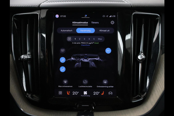 Volvo XC60 2.0 T8 Plug-in hybrid AWD Inscription | SOH 96,5% | Panoramadak | Trekhaak | Leder | Memory | Adaptive cruise | Harman/Kardon | Stuur/stoelverwarming | 360 camera | Carplay
