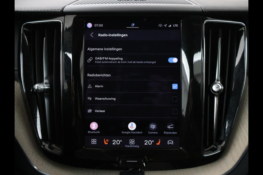 Volvo XC60 2.0 T8 Plug-in hybrid AWD Inscription | SOH 96,5% | Panoramadak | Trekhaak | Leder | Memory | Adaptive cruise | Harman/Kardon | Stuur/stoelverwarming | 360 camera | Carplay