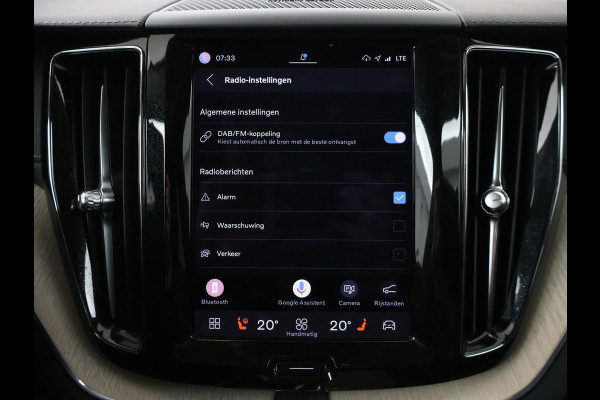 Volvo XC60 2.0 T8 Plug-in hybrid AWD Inscription | SOH 96,5% | Panoramadak | Trekhaak | Leder | Memory | Adaptive cruise | Harman/Kardon | Stuur/stoelverwarming | 360 camera | Carplay