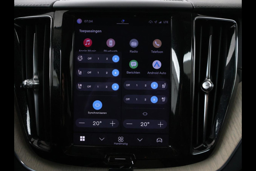 Volvo XC60 2.0 T8 Plug-in hybrid AWD Inscription | SOH 96,5% | Panoramadak | Trekhaak | Leder | Memory | Adaptive cruise | Harman/Kardon | Stuur/stoelverwarming | 360 camera | Carplay