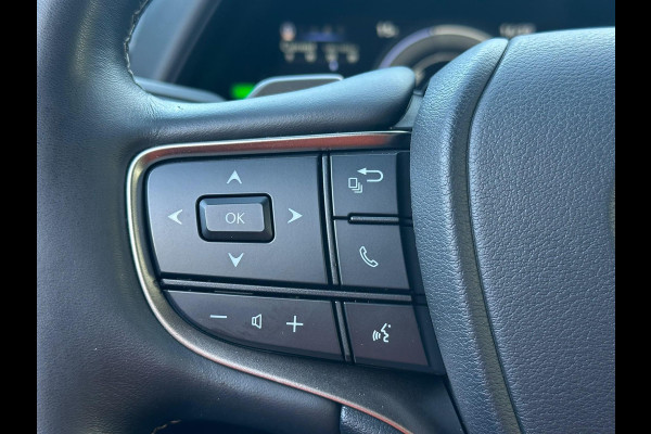 Lexus UX 300e Luxury 54 kWh | Leder | Stoelverwarming/Koeling |  Bestuurdersstoel Met Geheugen