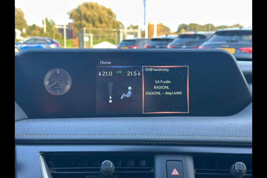 Lexus UX 300e Luxury 54 kWh | Leder | Stoelverwarming/Koeling |  Bestuurdersstoel Met Geheugen