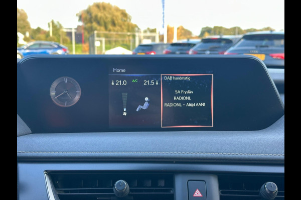 Lexus UX 300e Luxury 54 kWh | Leder | Stoelverwarming/Koeling |  Bestuurdersstoel Met Geheugen
