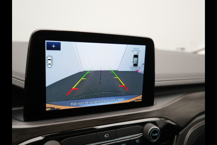 Ford Kuga 2.5 PHEV Vignale 225pk Dealer O.H | Trekhaak Af Fabriek | Panodak | Adaptive Cruise | 360 Camera | Bang & Olufsen | Head Up | Lederen Sportstoelen Memory & Verwarmd | Keyless | Apple Carplay | Navigatie | Virtual | DAB | 18"L.M | Plug In Hybrid |