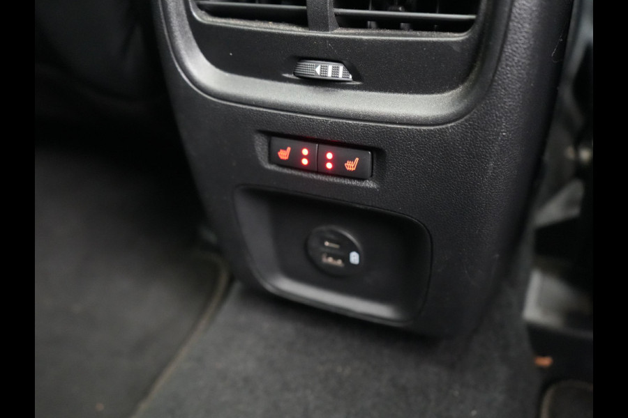 Ford Kuga 2.5 PHEV Vignale 225pk Dealer O.H | Trekhaak Af Fabriek | Panodak | Adaptive Cruise | 360 Camera | Bang & Olufsen | Head Up | Lederen Sportstoelen Memory & Verwarmd | Keyless | Apple Carplay | Navigatie | Virtual | DAB | 18"L.M | Plug In Hybrid |