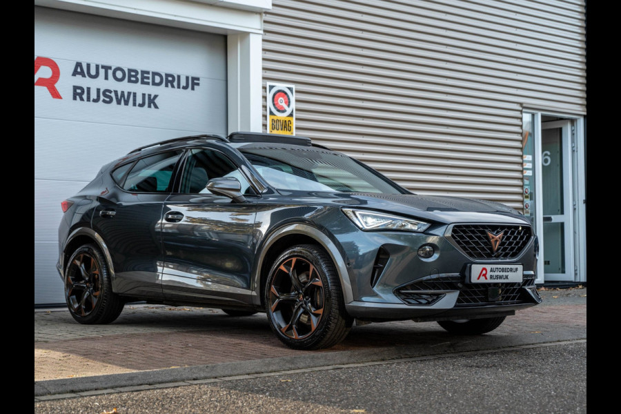 CUPRA Formentor 1.4 e-Hybrid VZ Copper Edition Pano/Schaalstoelen/Camera