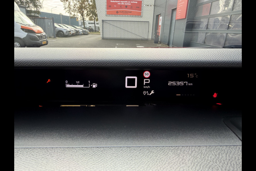 Citroën C3 Aircross 145pk Hybrid Max (Camera - Parkeersensoren V+A - LED - Navigatie - Automatische Airco - Dodehoek detectie - Apple Carplay)