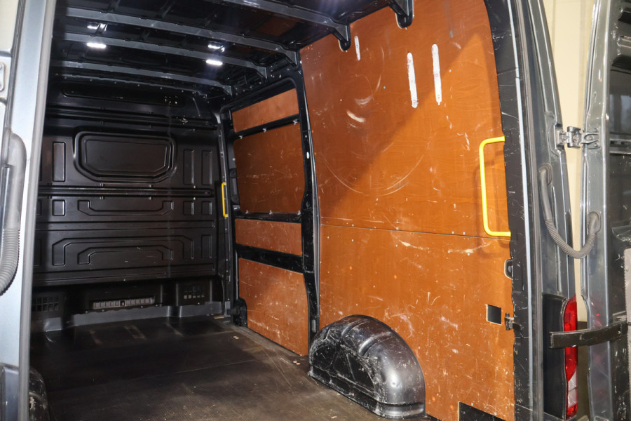 Volkswagen Crafter 2.0 TDI 140pk L3 H3 Automaat Airco Navigatie Led (Wordt verwacht)