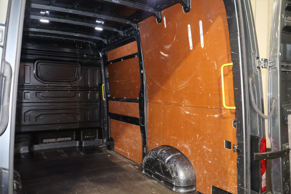 Volkswagen Crafter 2.0 TDI 140pk L3 H3 Automaat Airco Navigatie Led (Wordt verwacht)