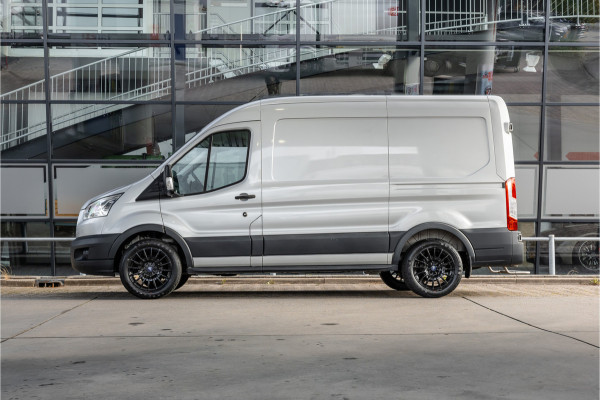Ford Transit 310 2.0 TDCI L2H2 | CarPlay | Navigatie | Camera | BOTT Inrichting | Airco | 3-Zitter | Cruise control