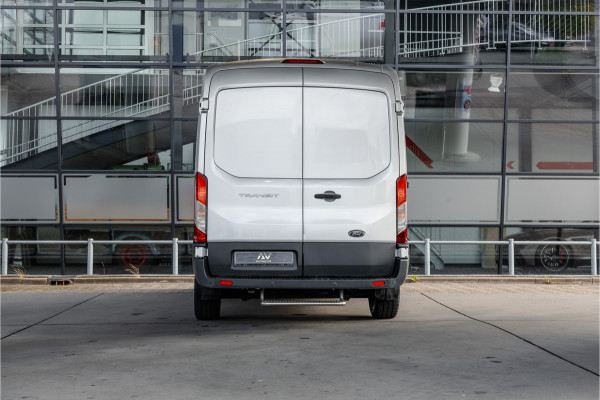 Ford Transit 310 2.0 TDCI L2H2 | CarPlay | Navigatie | Camera | BOTT Inrichting | Airco | 3-Zitter | Cruise control