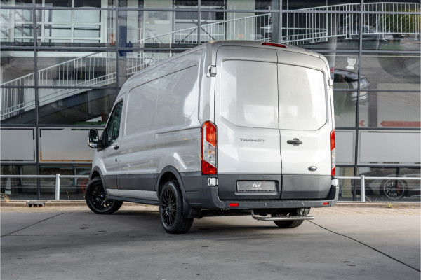 Ford Transit 310 2.0 TDCI L2H2 | CarPlay | Navigatie | Camera | BOTT Inrichting | Airco | 3-Zitter | Cruise control