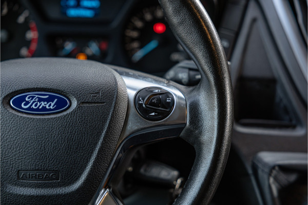 Ford Transit 310 2.0 TDCI L2H2 | CarPlay | Navigatie | Camera | BOTT Inrichting | Airco | 3-Zitter | Cruise control