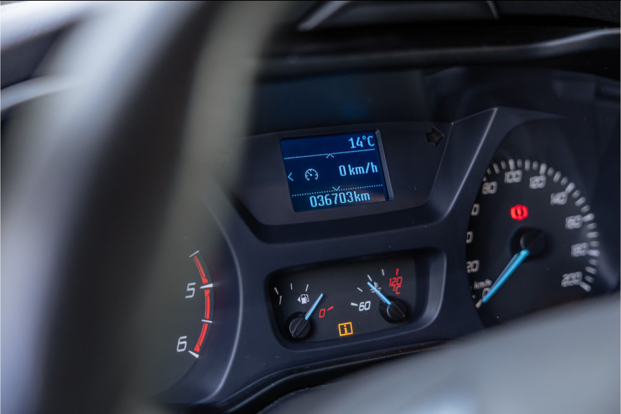 Ford Transit 310 2.0 TDCI L2H2 | CarPlay | Navigatie | Camera | BOTT Inrichting | Airco | 3-Zitter | Cruise control