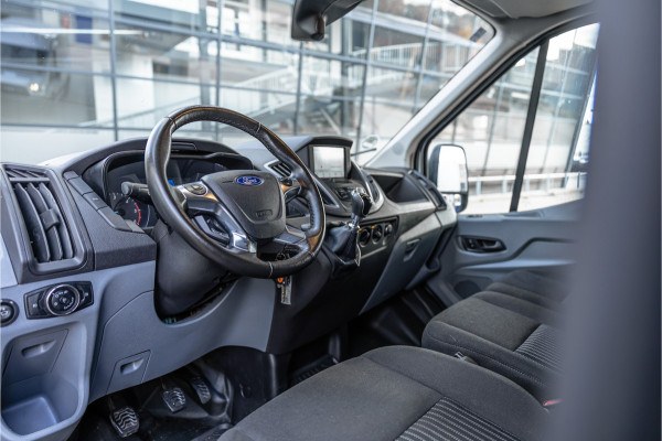 Ford Transit 310 2.0 TDCI L2H2 | CarPlay | Navigatie | Camera | BOTT Inrichting | Airco | 3-Zitter | Cruise control