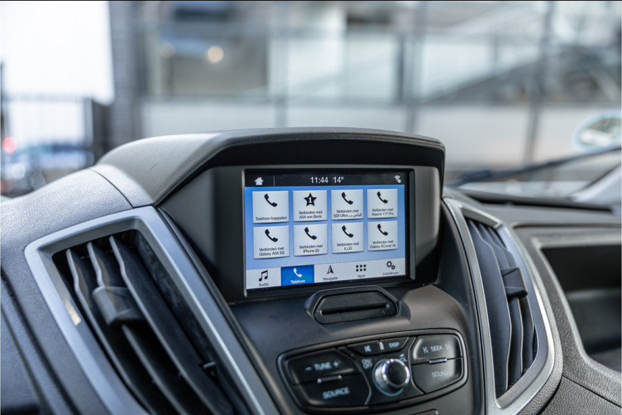Ford Transit 310 2.0 TDCI L2H2 | CarPlay | Navigatie | Camera | BOTT Inrichting | Airco | 3-Zitter | Cruise control