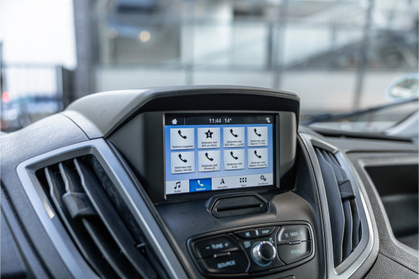 Ford Transit 310 2.0 TDCI L2H2 | CarPlay | Navigatie | Camera | BOTT Inrichting | Airco | 3-Zitter | Cruise control