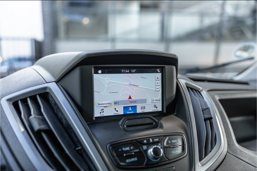 Ford Transit 310 2.0 TDCI L2H2 | CarPlay | Navigatie | Camera | BOTT Inrichting | Airco | 3-Zitter | Cruise control