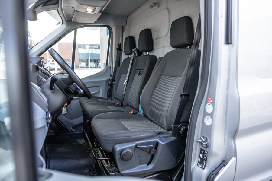 Ford Transit 310 2.0 TDCI L2H2 | CarPlay | Navigatie | Camera | BOTT Inrichting | Airco | 3-Zitter | Cruise control