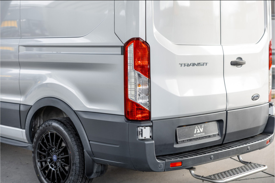 Ford Transit 310 2.0 TDCI L2H2 | CarPlay | Navigatie | Camera | BOTT Inrichting | Airco | 3-Zitter | Cruise control