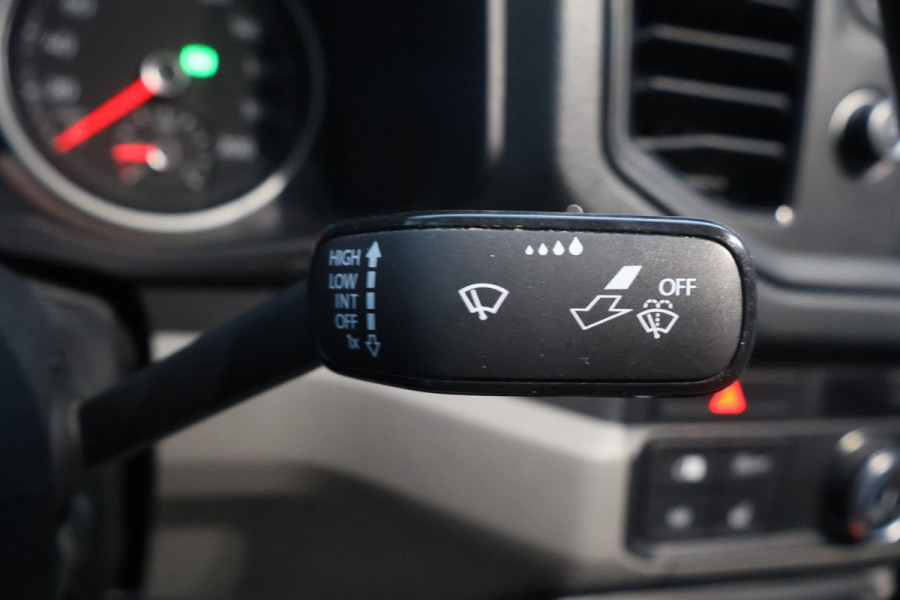 Volkswagen Crafter 2.0 TDI 140pk L3 H3 Automaat Airco Navigatie Led (Wordt verwacht)