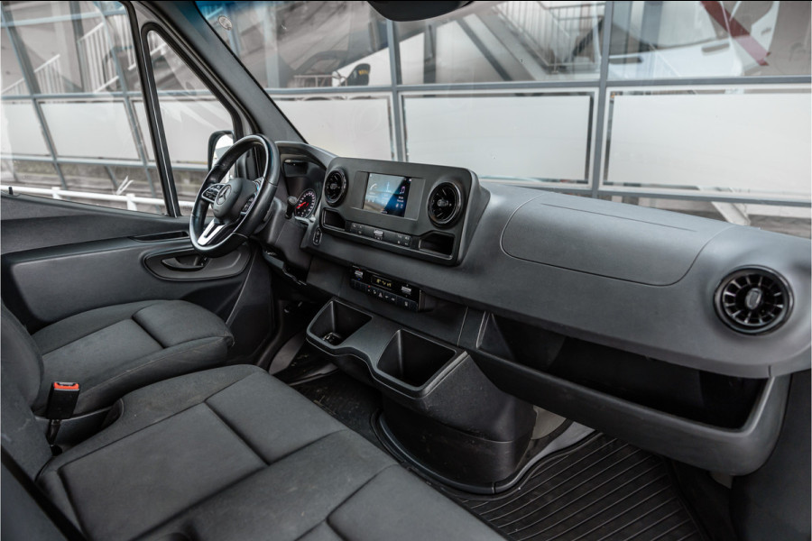 Mercedes-Benz Sprinter 315 1.9 CDI | ACC | Camera | CarPlay | Climate control | 3-Zitter | DAB | PDC V+A | Dealer onderhouden | Nieuwe APK