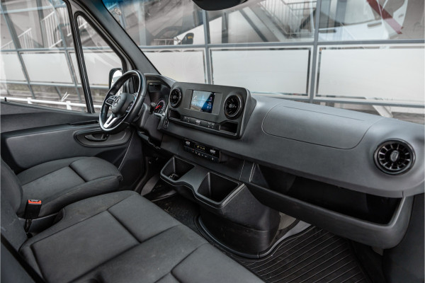 Mercedes-Benz Sprinter 315 1.9 CDI | ACC | Camera | CarPlay | Climate control | 3-Zitter | DAB | PDC V+A | Dealer onderhouden | Nieuwe APK