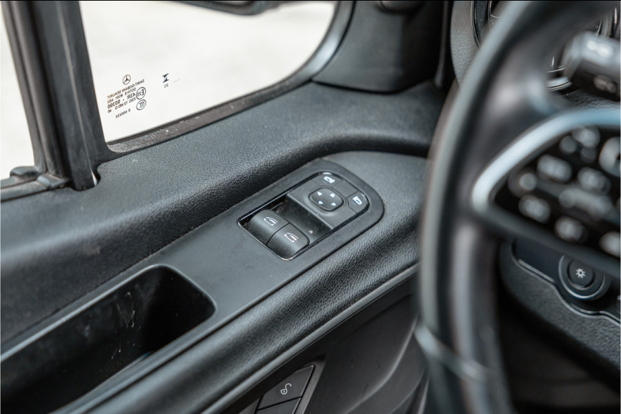 Mercedes-Benz Sprinter 315 1.9 CDI | ACC | Camera | CarPlay | Climate control | 3-Zitter | DAB | PDC V+A | Dealer onderhouden | Nieuwe APK