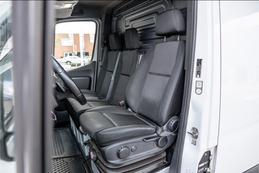Mercedes-Benz Sprinter 315 1.9 CDI | ACC | Camera | CarPlay | Climate control | 3-Zitter | DAB | PDC V+A | Dealer onderhouden | Nieuwe APK