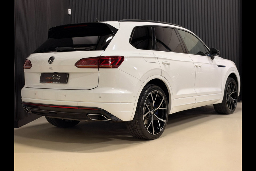 Volkswagen Touareg 3.0 TSi eHybrid 4MOTION R | 462PK | PANO | TREKHAAK | INCL. BTW!