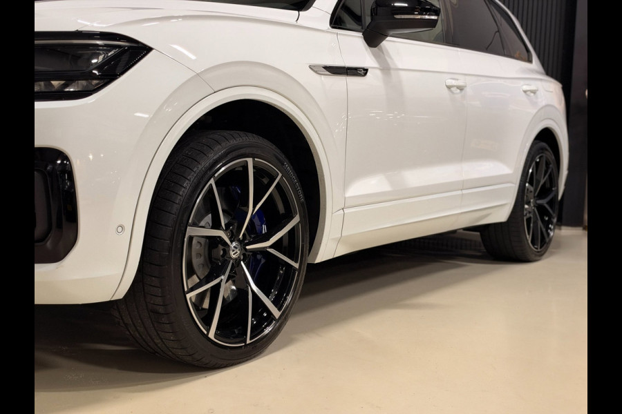 Volkswagen Touareg 3.0 TSi eHybrid 4MOTION R | 462PK | PANO | TREKHAAK | INCL. BTW!
