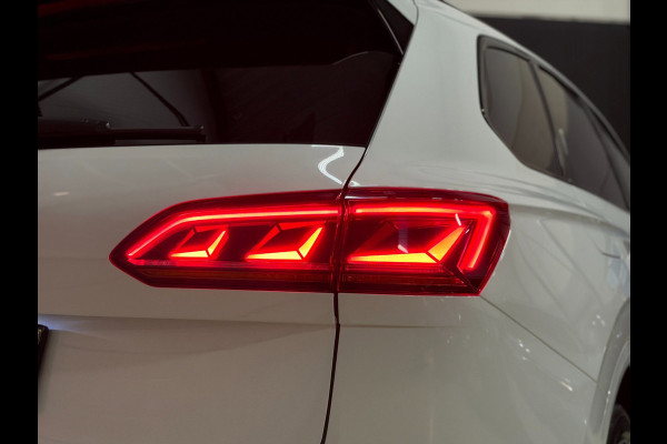Volkswagen Touareg 3.0 TSi eHybrid 4MOTION R | 462PK | PANO | TREKHAAK | INCL. BTW!