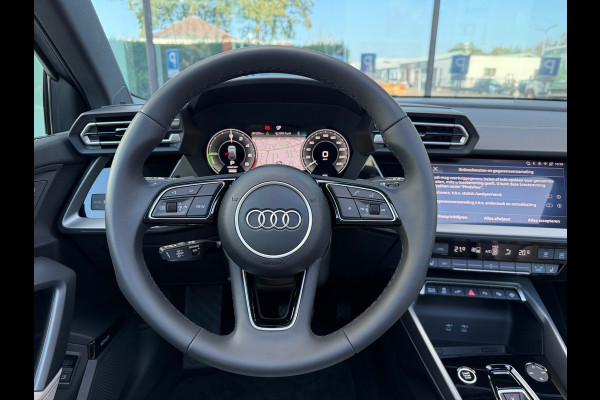 Audi A3 Sportback 40 TFSI e Advanced edition - Automaat - Pano/Schuifdak - Leder - Navi - Org.NL