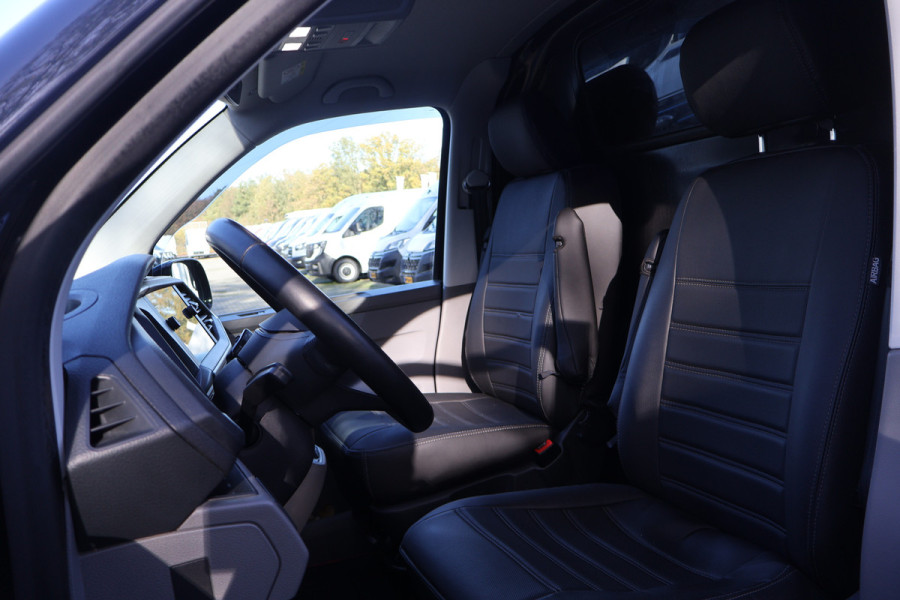 Volkswagen Transporter 2.0 TDI 150pk L2 H1 35 Jaar Derks Editie