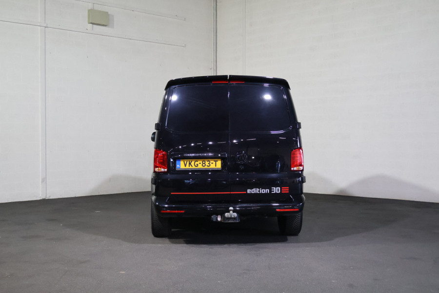 Volkswagen Transporter 2.0 TDI 150pk L2 H1 35 Jaar Derks Editie