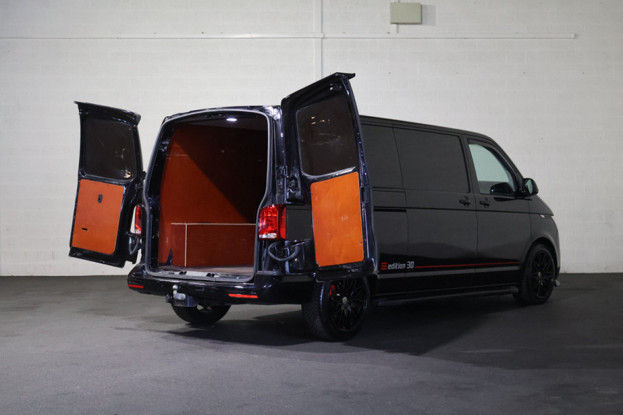 Volkswagen Transporter 2.0 TDI 150pk L2 H1 35 Jaar Derks Editie
