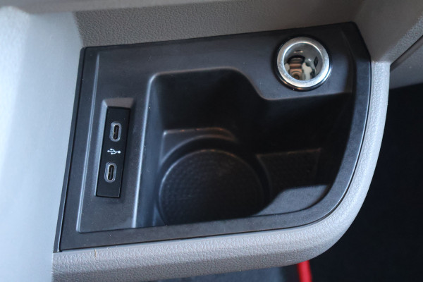 Volkswagen Transporter 2.0 TDI 150pk L2 H1 35 Jaar Derks Editie