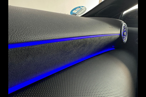 Mercedes-Benz A-Klasse 180 AMG Stoelverwarming|Camera|Sfeerverlichting