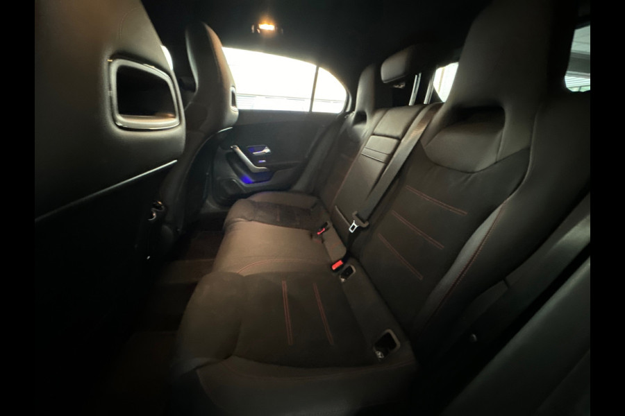 Mercedes-Benz A-Klasse 180 AMG Stoelverwarming|Camera|Sfeerverlichting