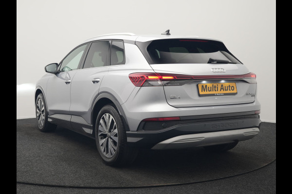Audi Q4 e-tron 50 quattro Advanced edition 82 kWh 300pk Dealer O.H. | Apple Carplay | Voorstoelen Verwarmd | Navigatie Plus | 19"L.M | LED | Cruise Control | DAB | Virtual |